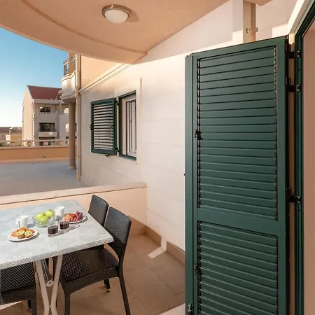 Kamena Apartment Tucepi